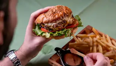 Hamburgerlerde Şok Et Sahteciliği!