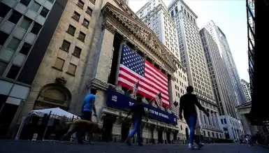 NY Borsası Çakıldı: Dow Jones 1100 Puan Eridi!