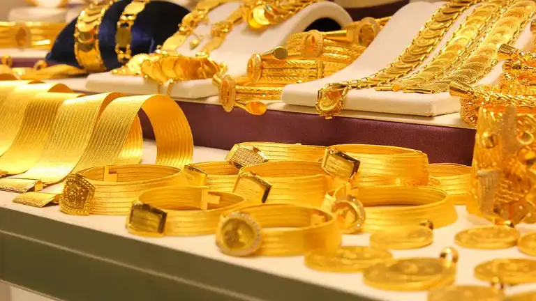 Altın 4252 TL'den işlem görüyor