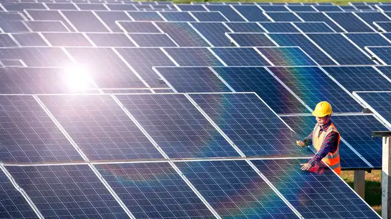 Dünya'da Şebeke Dışı Yenilenebilir Enerji Yükselişte Dünya'da Şebeke Dışı Yenilenebilir Enerji Yükselişte
